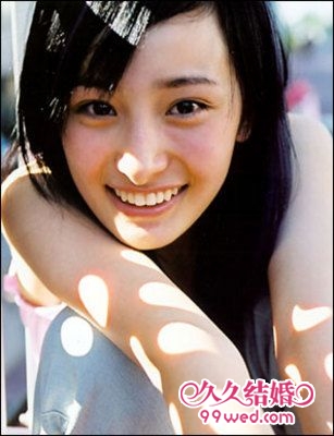 中学时代的杨幂鼻子不突出